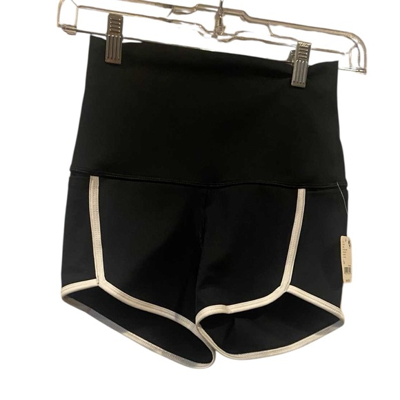 NWT Free People shorts BLACK/WHITE Size XS - Picture 3 of 5
